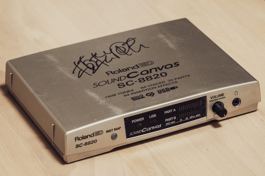 Roland SC-8820